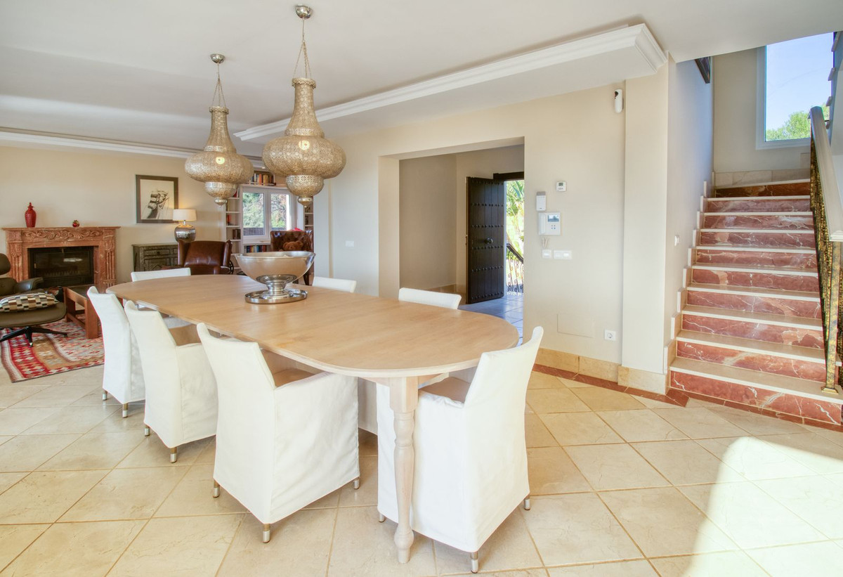 4 Bed Townhouse for sale in Estepona Costa Del Sol, Málaga, Spain