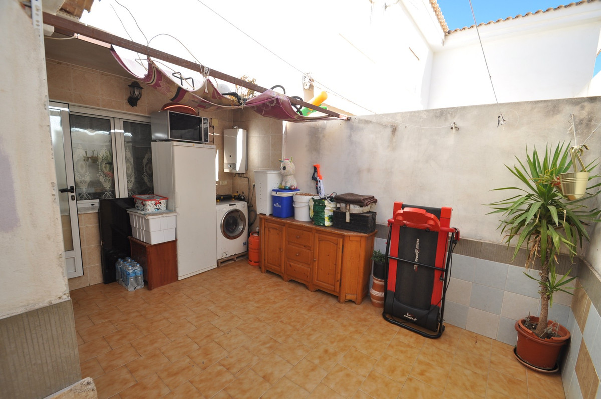 Se vende Adosada de 6 dormitorios en Costa Blanca, Alicante, España