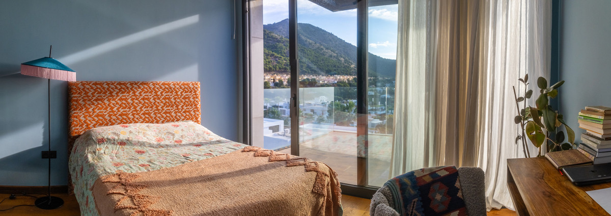 5 Bed Townhouse for sale in Mijas Costa Del Sol, Málaga, Spain