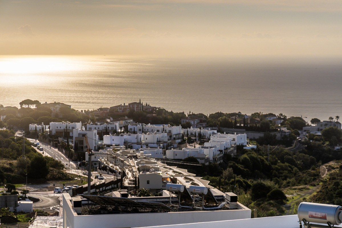 5 Bed Townhouse for sale in Mijas Costa Del Sol, Málaga, Spain