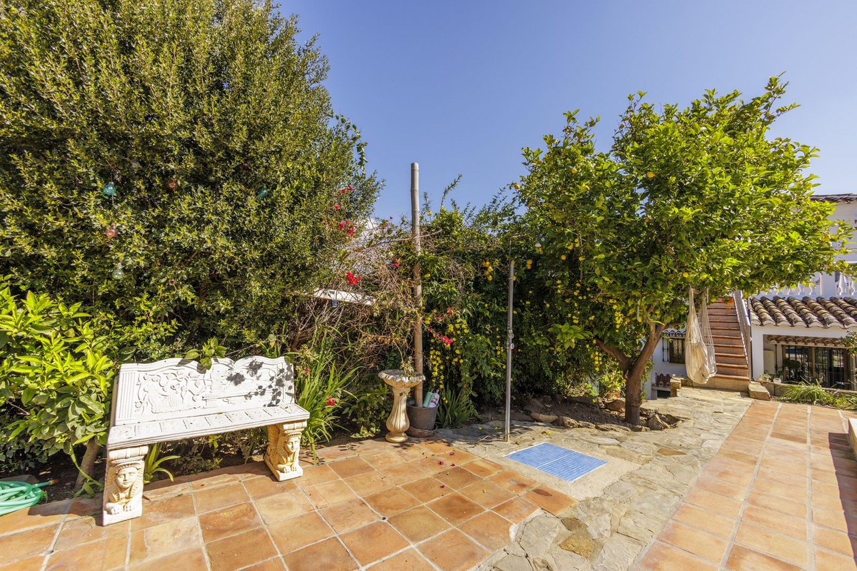 Se vende Villa - Chalet de 3 dormitorios en Costa Del Sol East, Málaga, España