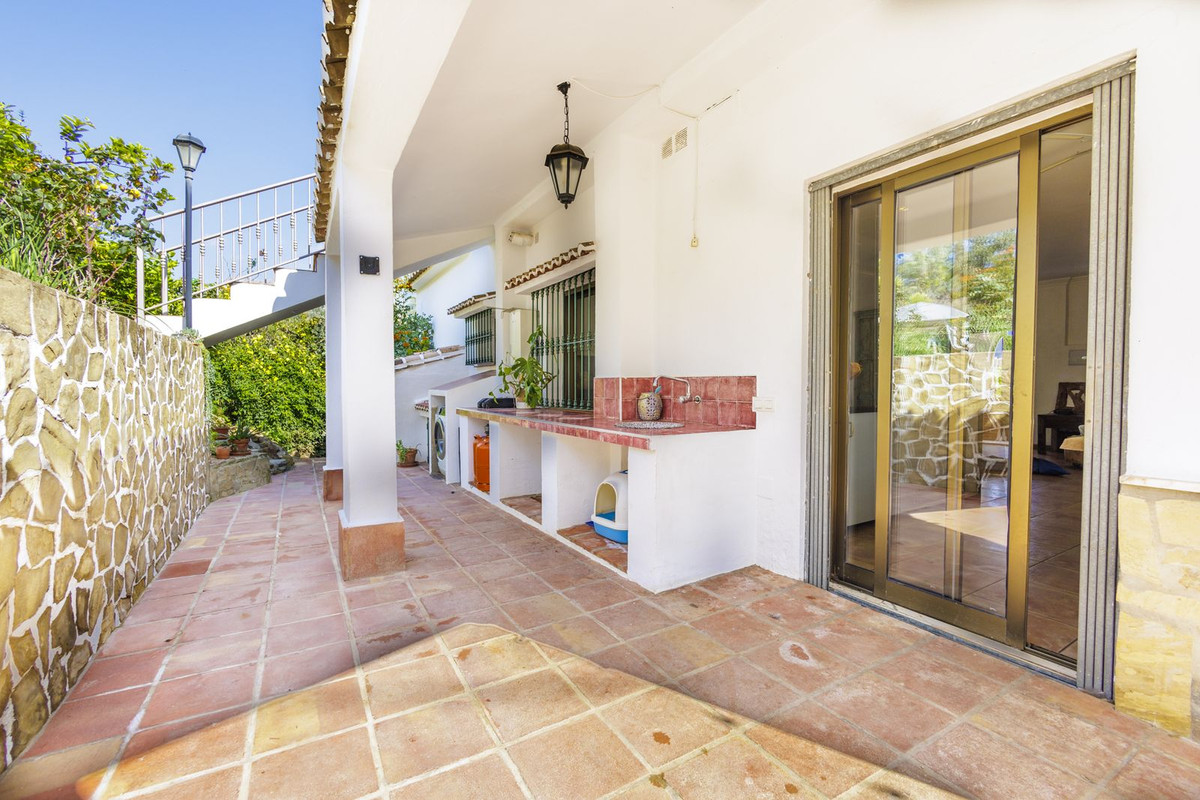 Se vende Villa - Chalet de 3 dormitorios en Costa Del Sol East, Málaga, España