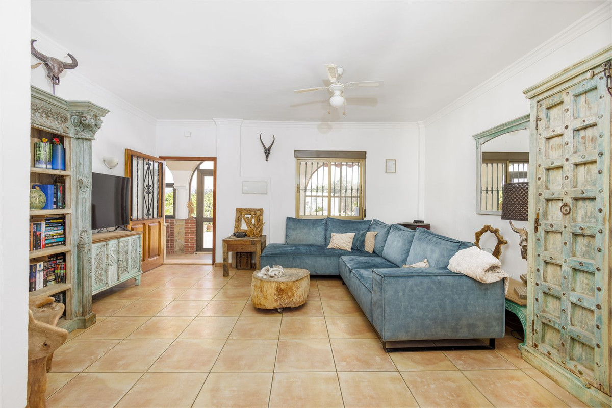 Se vende Villa - Chalet de 3 dormitorios en Costa Del Sol East, Málaga, España