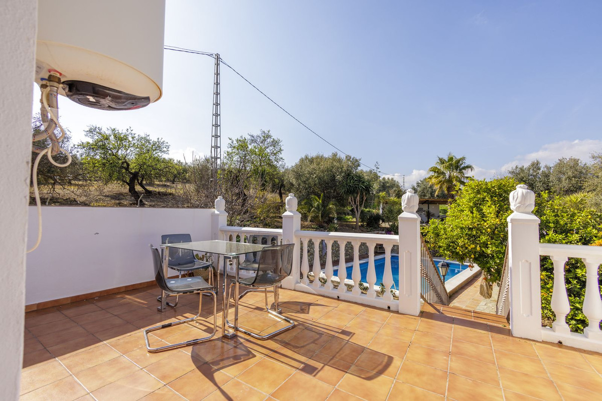 Se vende Villa - Chalet de 3 dormitorios en Costa Del Sol East, Málaga, España