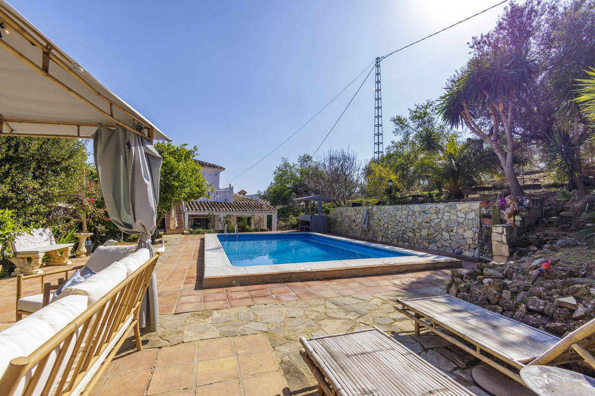 Se vende Villa - Chalet de 3 dormitorios en Costa Del Sol East, Málaga, España