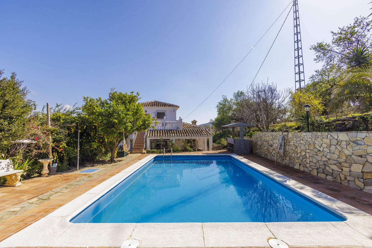 Se vende Villa - Chalet de 3 dormitorios en Costa Del Sol East, Málaga, España