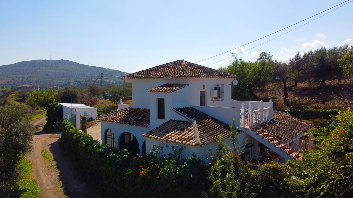 Se vende Villa - Chalet de 3 dormitorios en Costa Del Sol East, Málaga, España