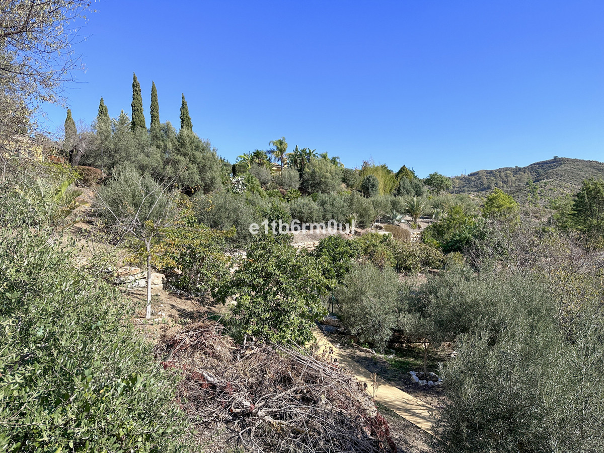 Se vende Finca - Cortijo de 5 dormitorios en Costa Del Sol, Málaga, España