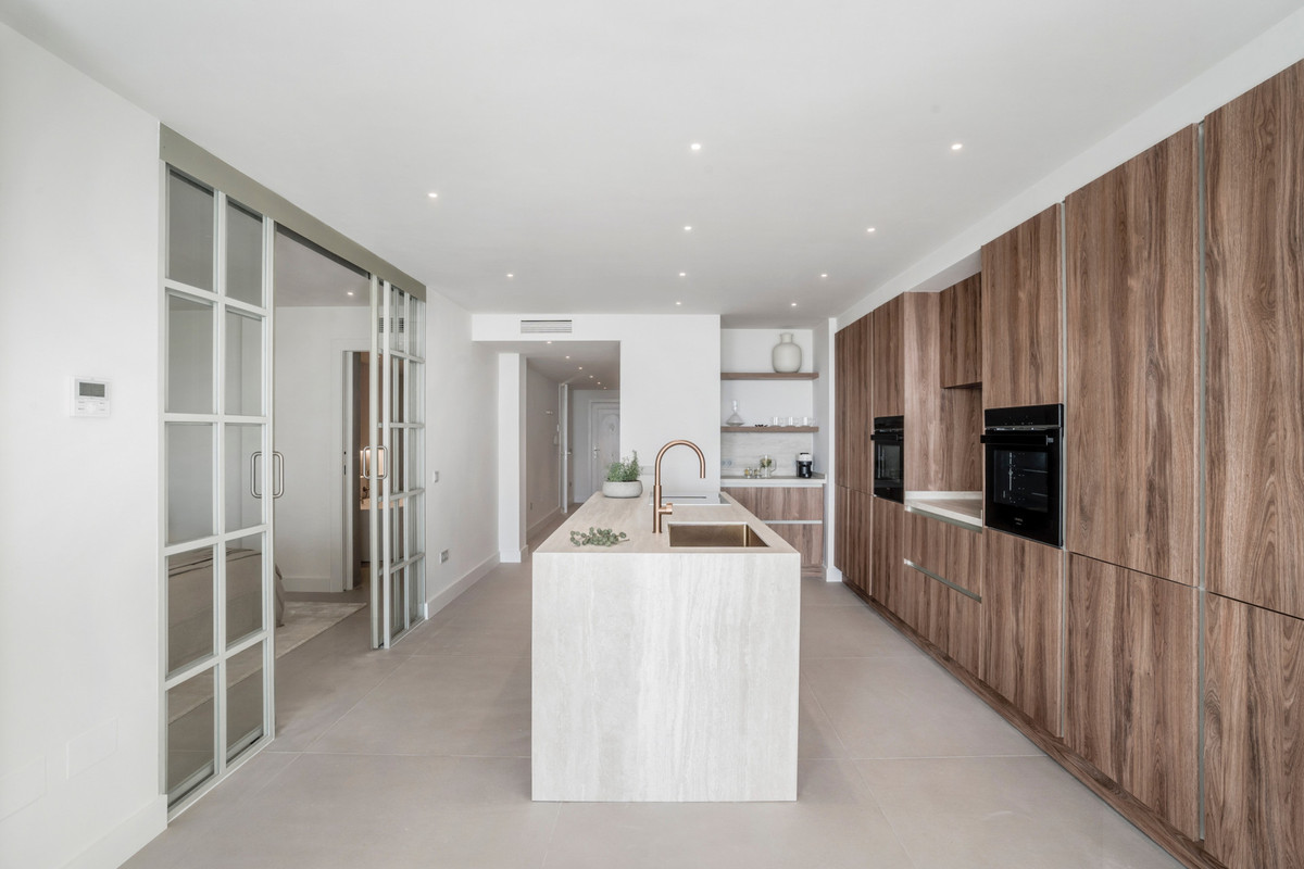 Se vende Apartamento Planta Baja de 3 dormitorios en Costa Del Sol, Málaga, España
