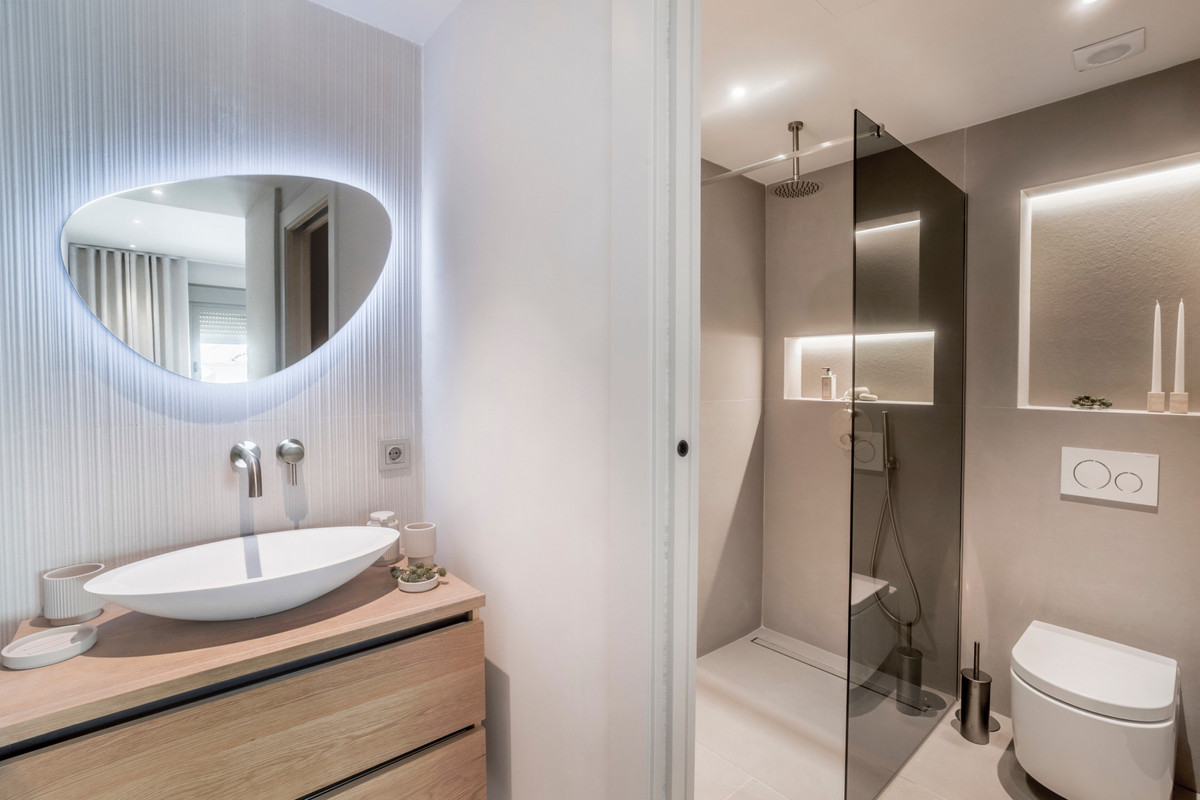Se vende Apartamento Planta Baja de 3 dormitorios en Costa Del Sol, Málaga, España