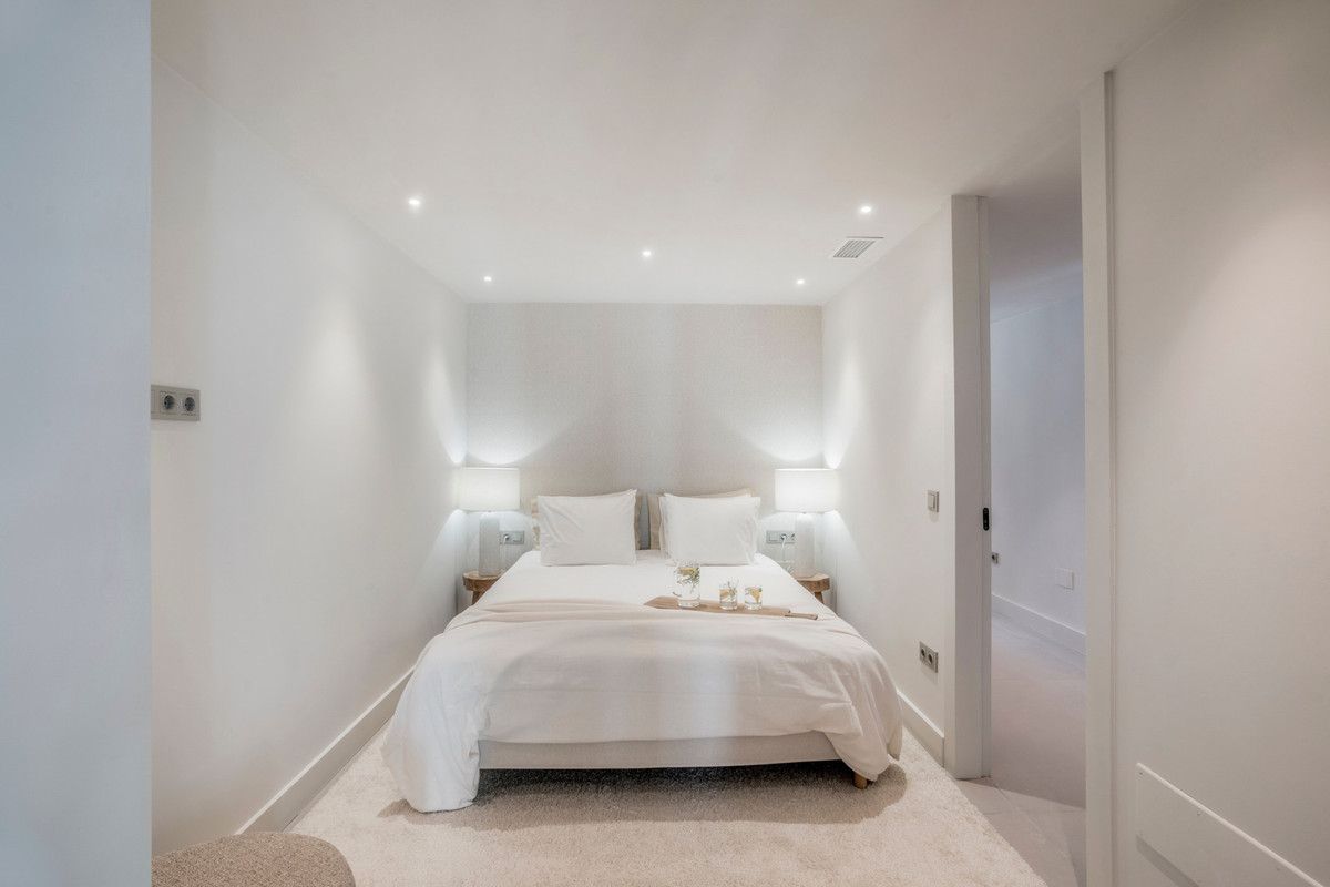 Se vende Apartamento Planta Baja de 3 dormitorios en Costa Del Sol, Málaga, España