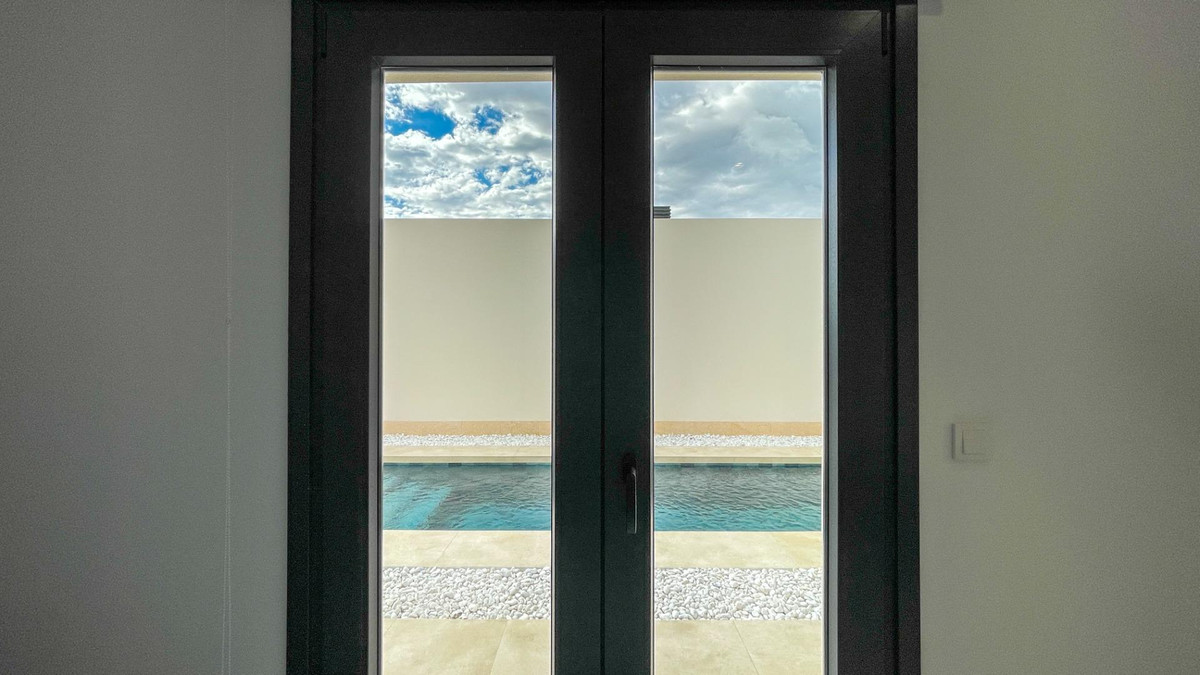 Se vende Bungalow de 3 dormitorios en Costa Blanca, Alicante, España