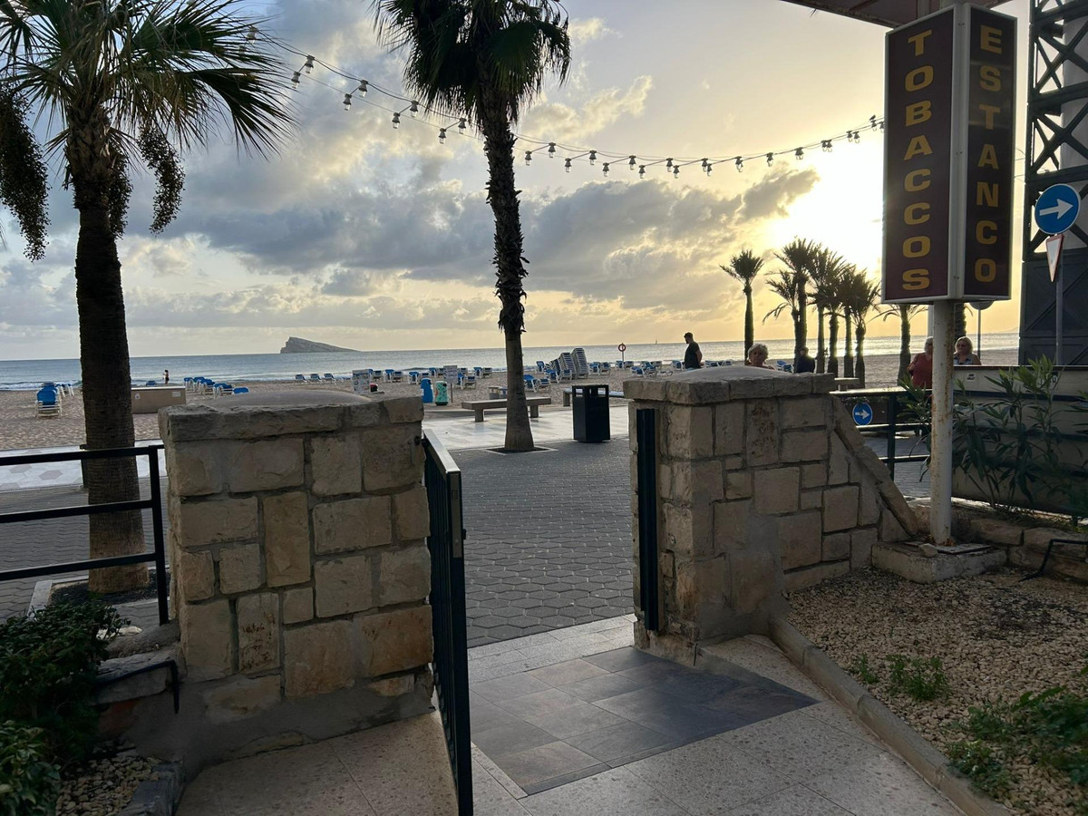 Se vende Apartamento Planta Media de 3 dormitorios en Costa Blanca, Alicante, España