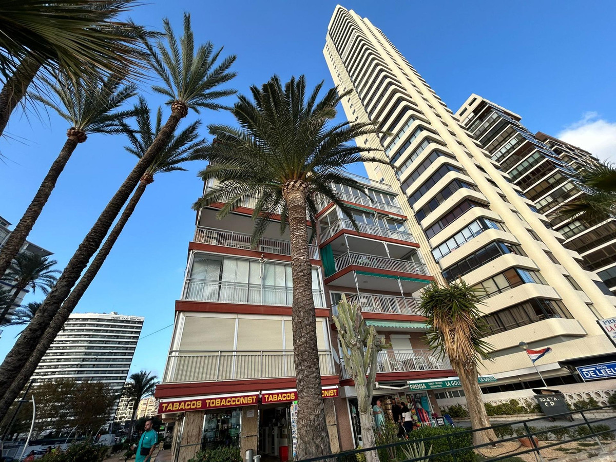 Se vende Apartamento Planta Media de 3 dormitorios en Costa Blanca, Alicante, España