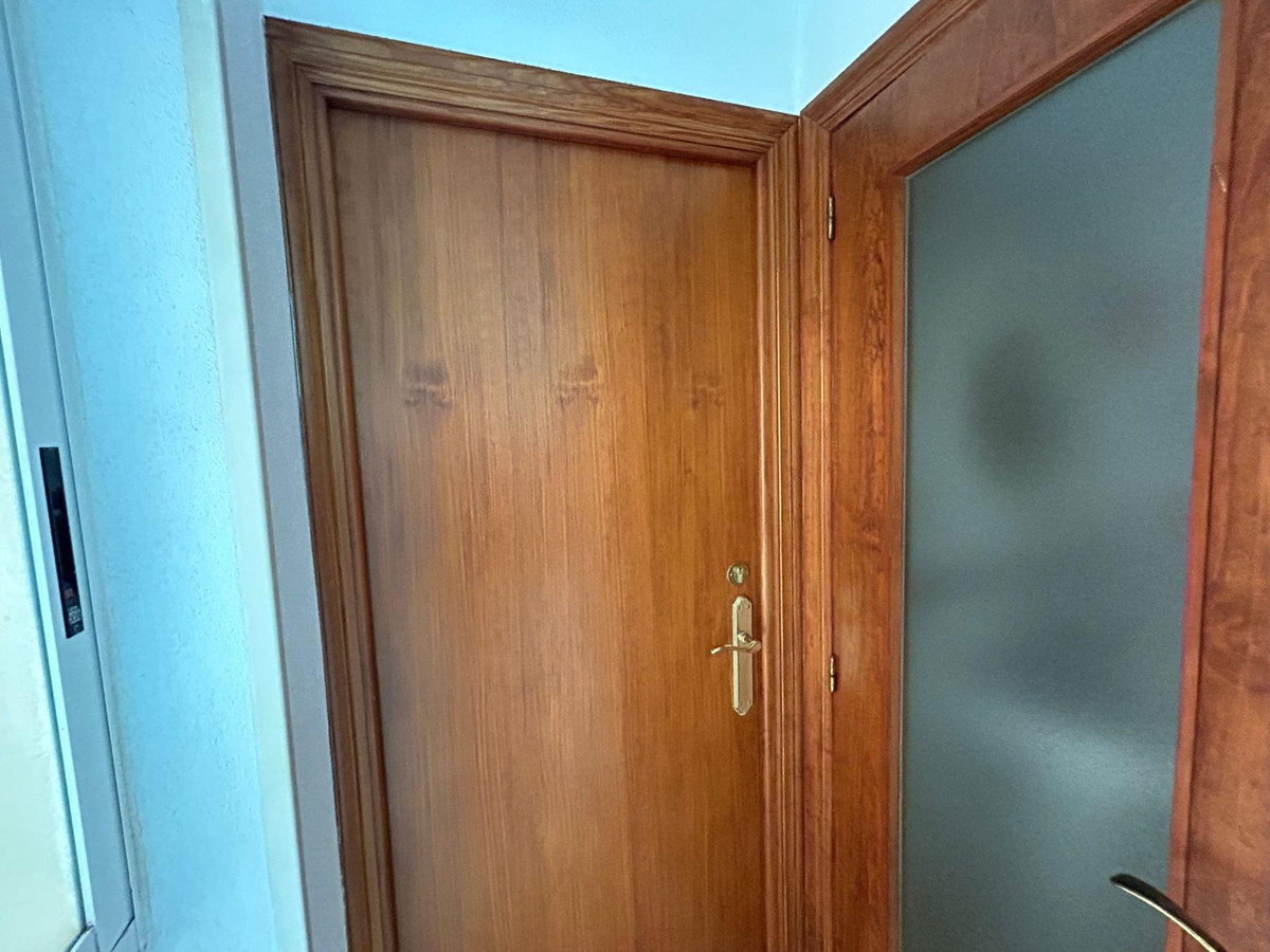 Se vende Apartamento Planta Media de 3 dormitorios en Costa Blanca, Alicante, España