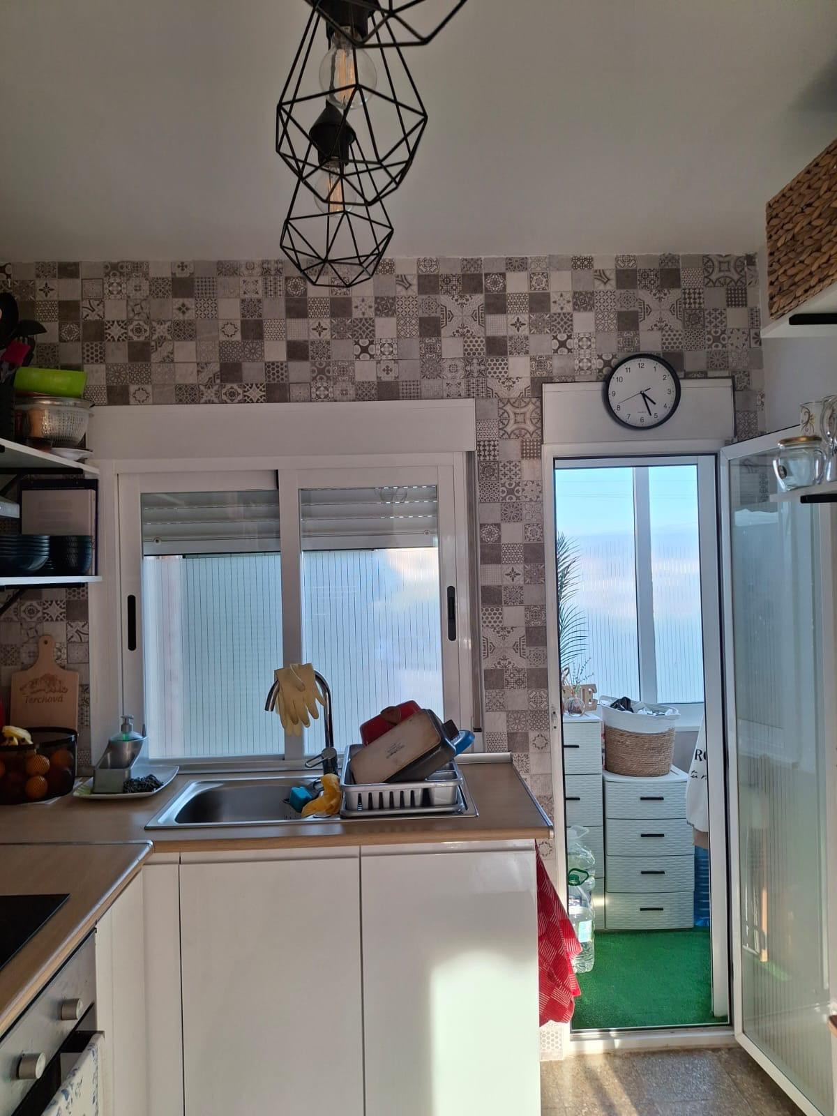 Se vende Apartamento Planta Media de 3 dormitorios en Costa Blanca, Alicante, España