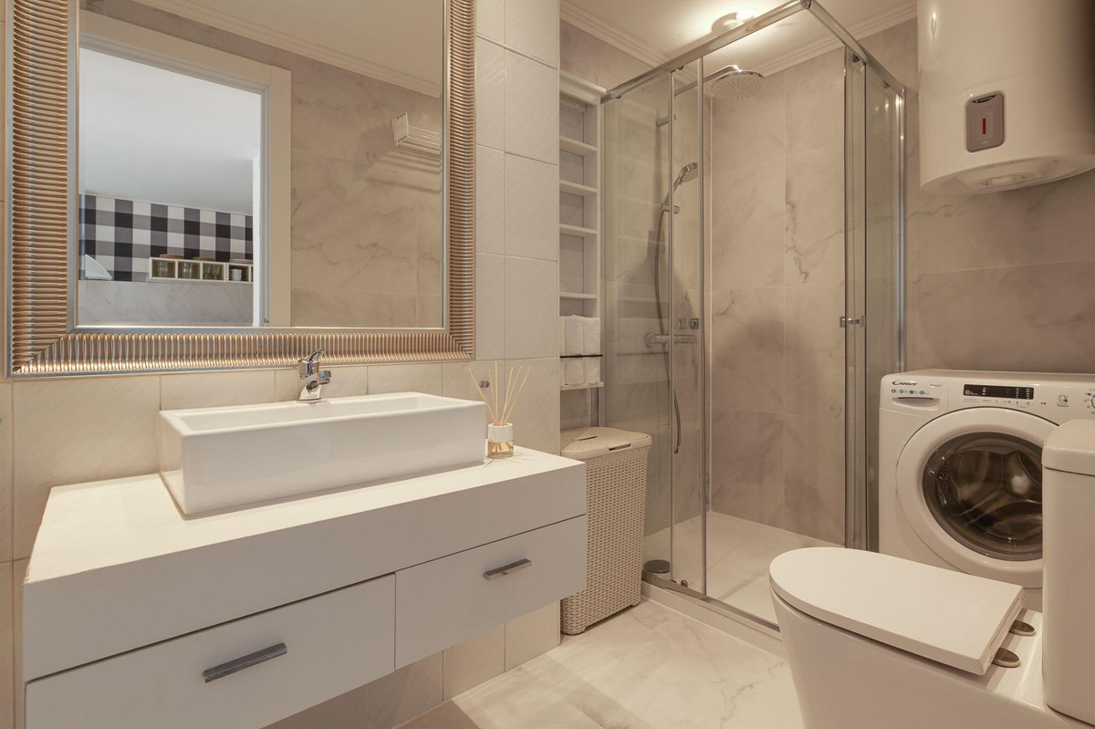 Se vende Apartamento Planta Media de 1 dormitorios en Costa Blanca, Alicante, España