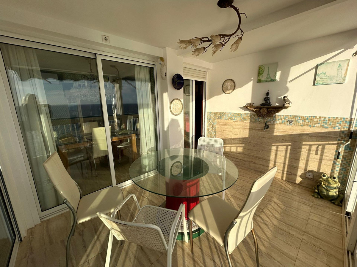 Se vende Apartamento Planta Media de 3 dormitorios en Costa Blanca, Alicante, España