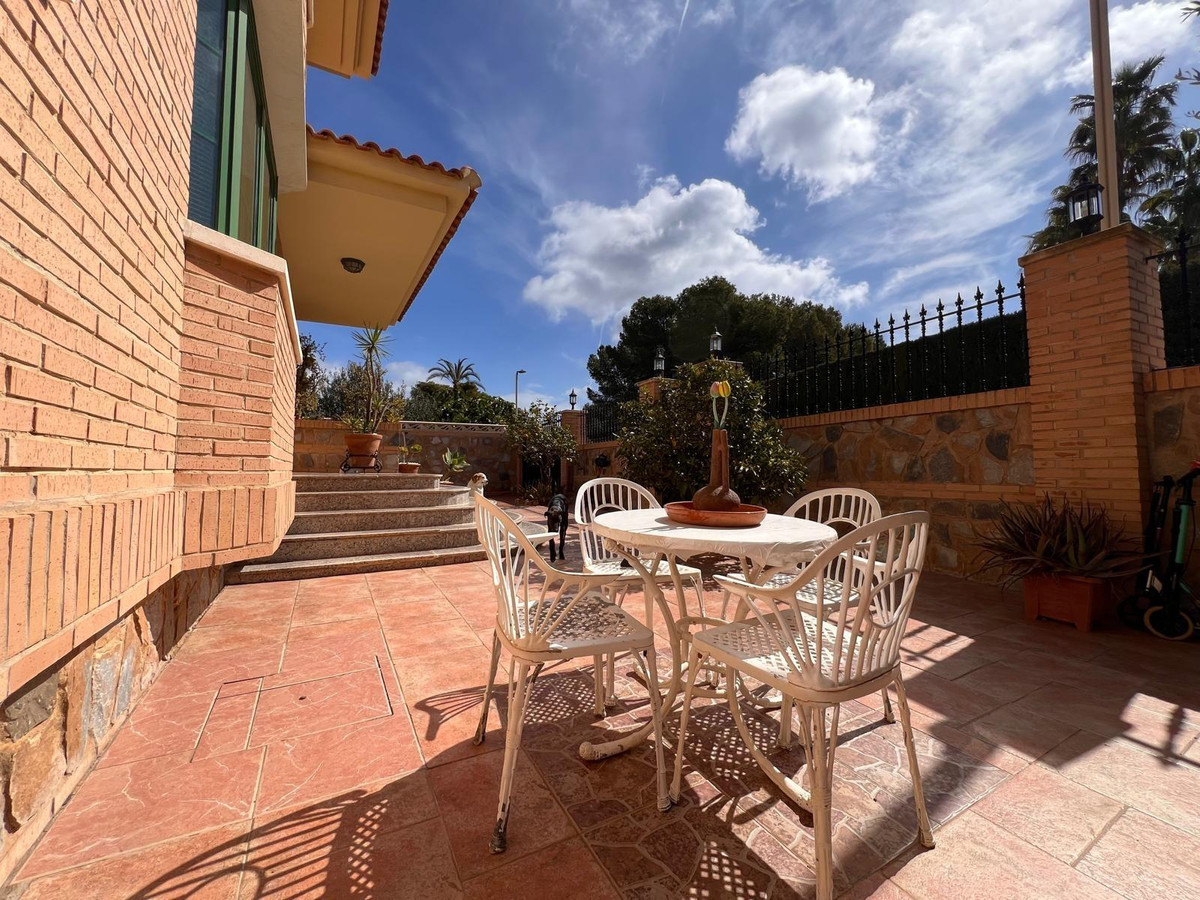 Se vende Bungalow de 8 dormitorios en Costa Blanca, Alicante, España