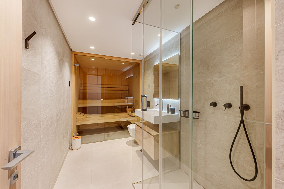 4 Bed Townhouse for sale in Nueva Andalucía Costa Del Sol, Málaga, Spain
