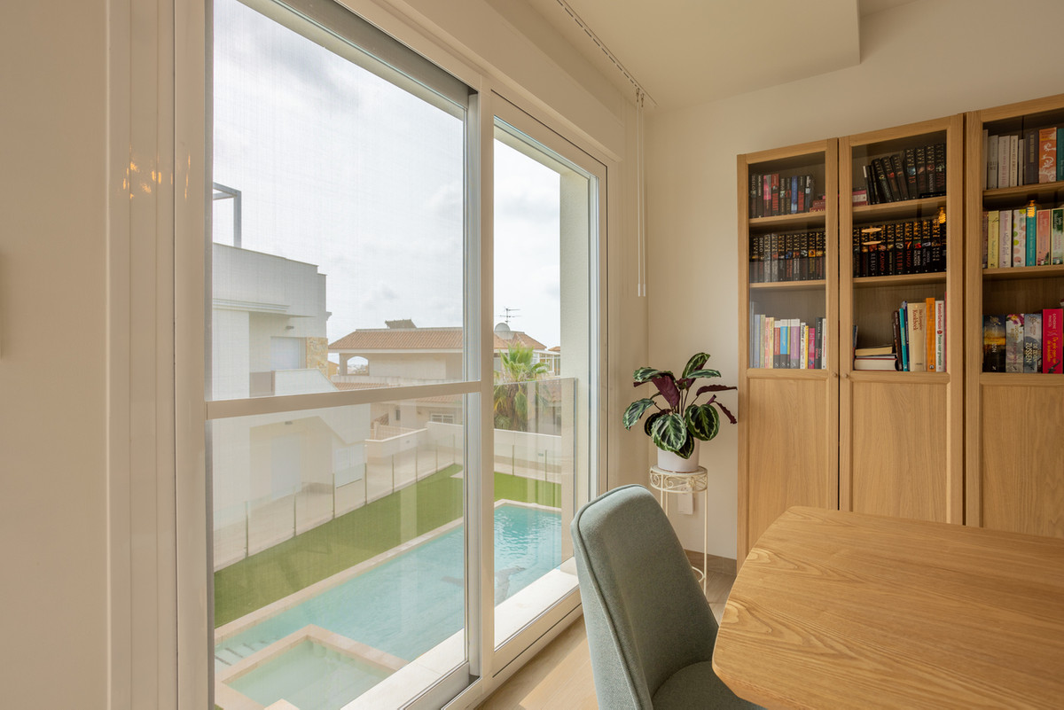 2 Bed Apartment for sale in Villamartin Costa Blanca, Alicante, Spain