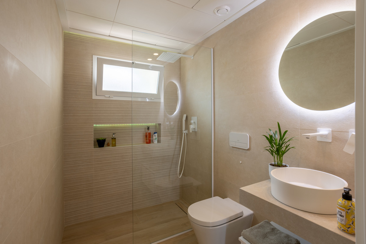 2 Bed Apartment for sale in Villamartin Costa Blanca, Alicante, Spain