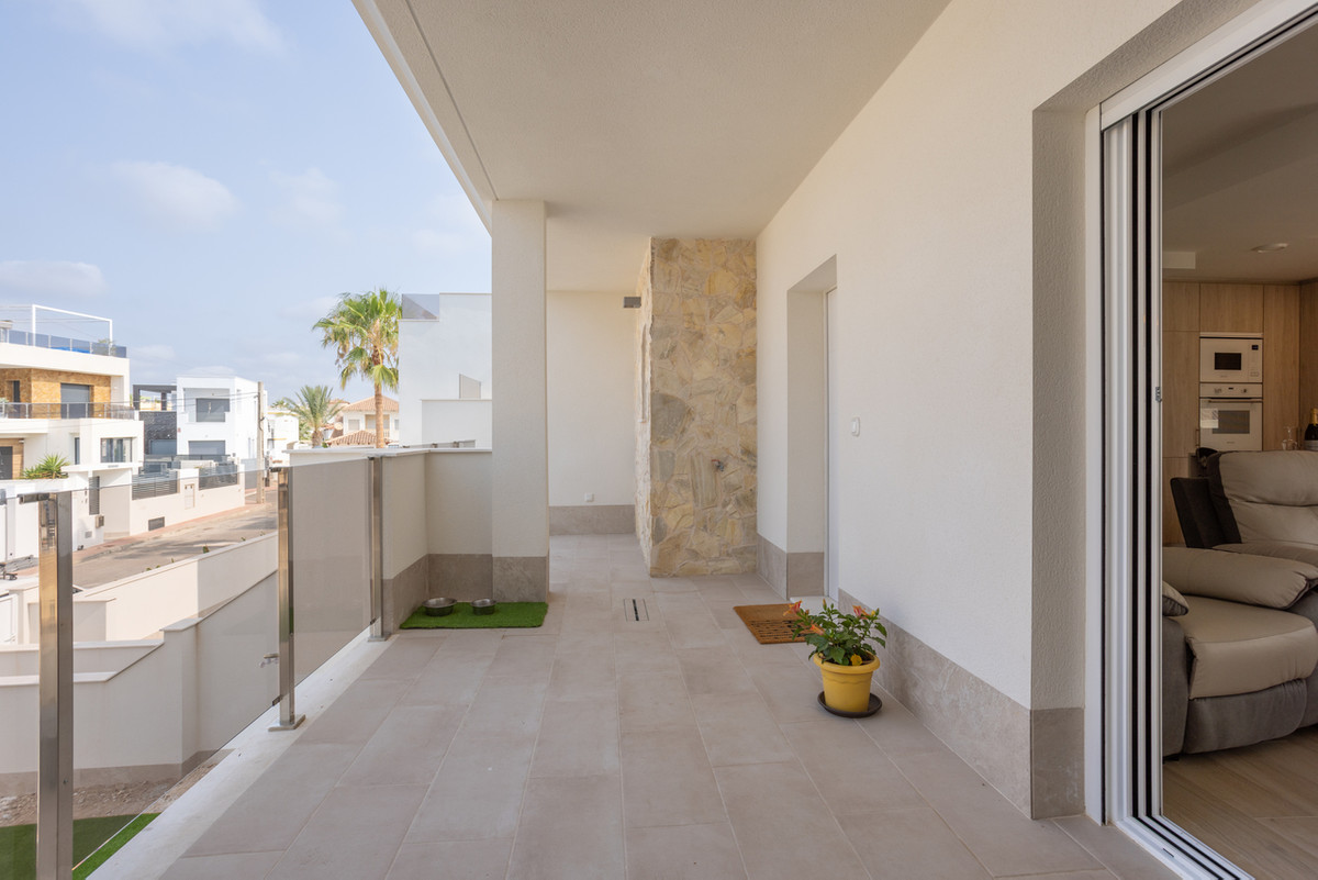 2 Bed Apartment for sale in Villamartin Costa Blanca, Alicante, Spain
