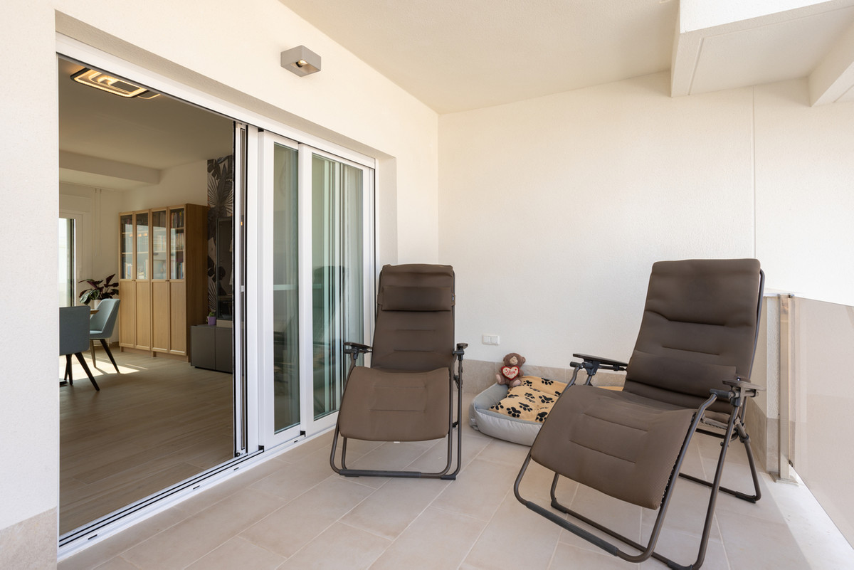 2 Bed Apartment for sale in Villamartin Costa Blanca, Alicante, Spain