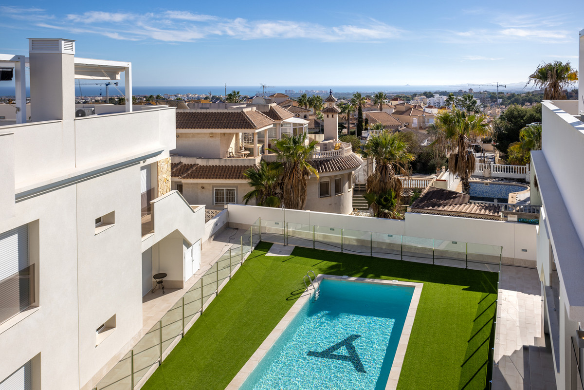 2 Bed Apartment for sale in Villamartin Costa Blanca, Alicante, Spain