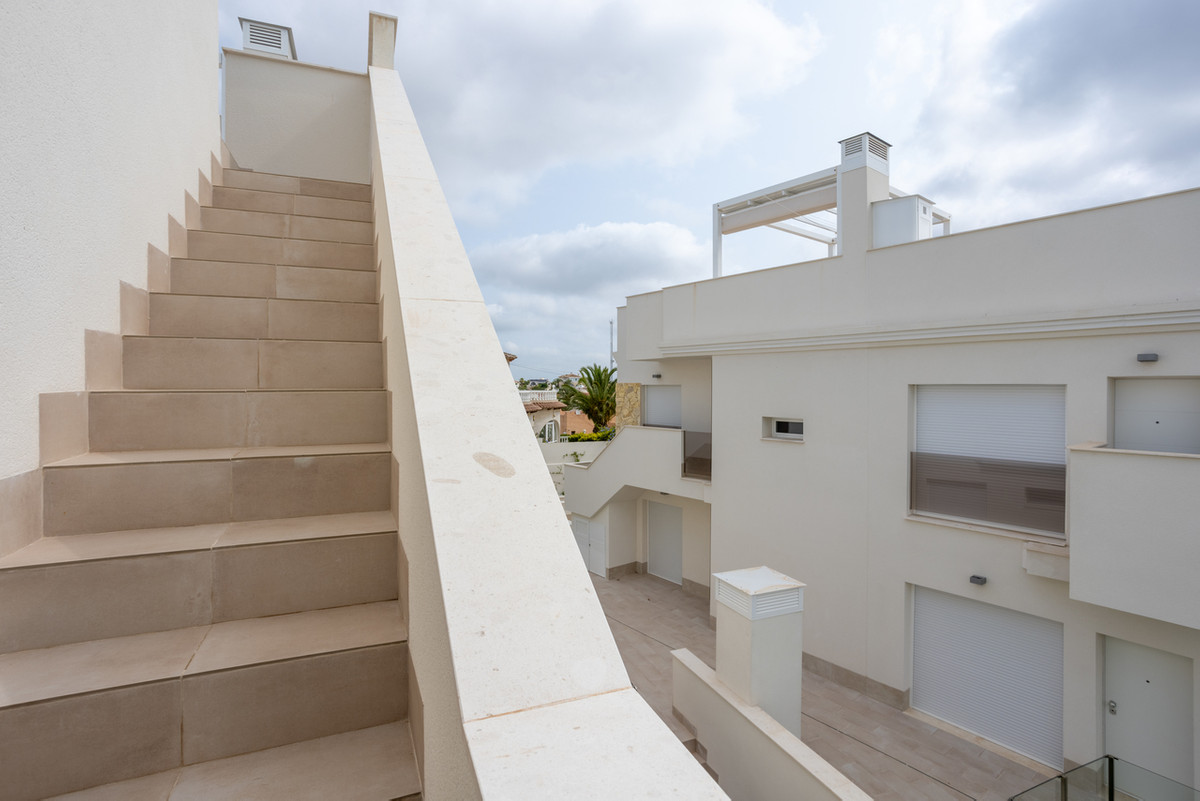 2 Bed Apartment for sale in Villamartin Costa Blanca, Alicante, Spain