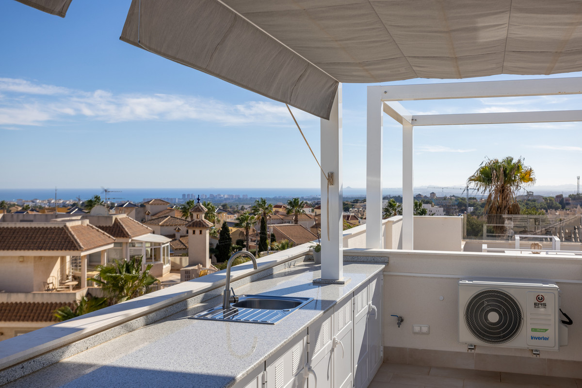 2 Bed Apartment for sale in Villamartin Costa Blanca, Alicante, Spain