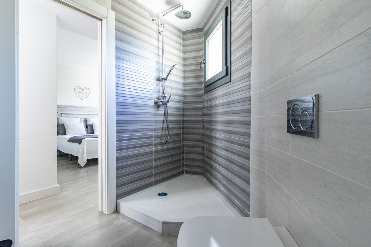 Se vende Pareada de 3 dormitorios en Costa Del Sol, Málaga, España
