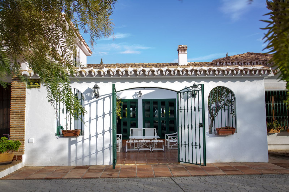 6 Bed Townhouse for sale in La Cala Golf Costa Del Sol, Málaga, Spain