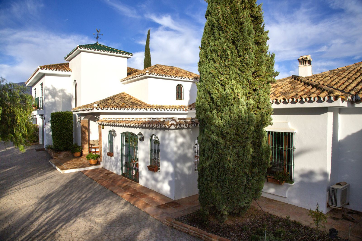 6 Bed Townhouse for sale in La Cala Golf Costa Del Sol, Málaga, Spain