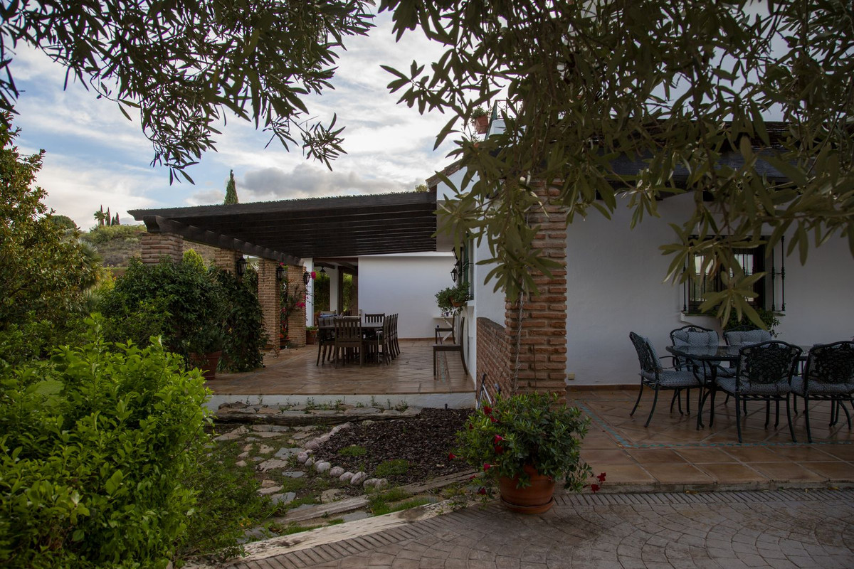 6 Bed Townhouse for sale in La Cala Golf Costa Del Sol, Málaga, Spain