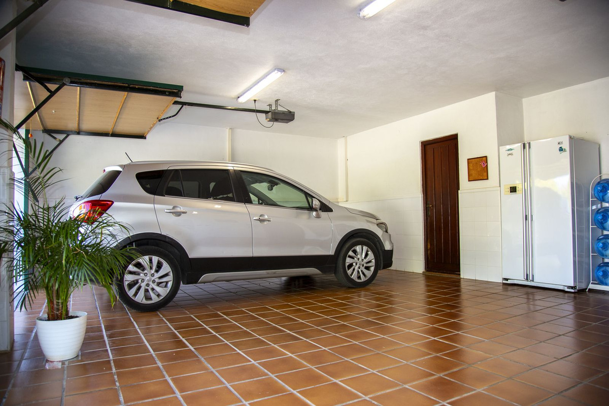 6 Bed Townhouse for sale in La Cala Golf Costa Del Sol, Málaga, Spain