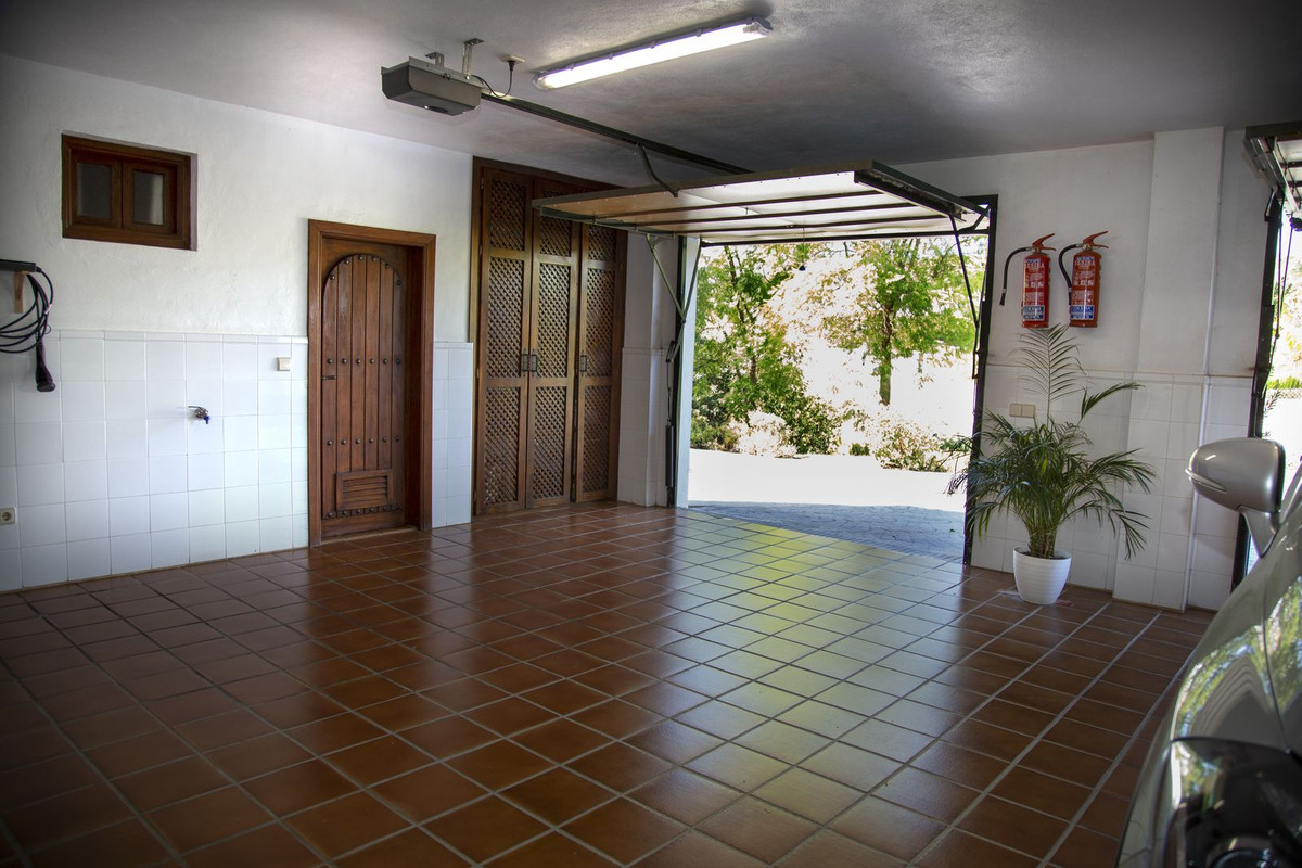 6 Bed Townhouse for sale in La Cala Golf Costa Del Sol, Málaga, Spain