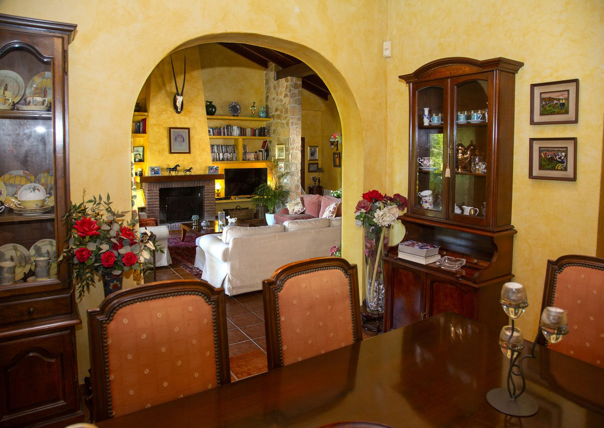 6 Bed Townhouse for sale in La Cala Golf Costa Del Sol, Málaga, Spain