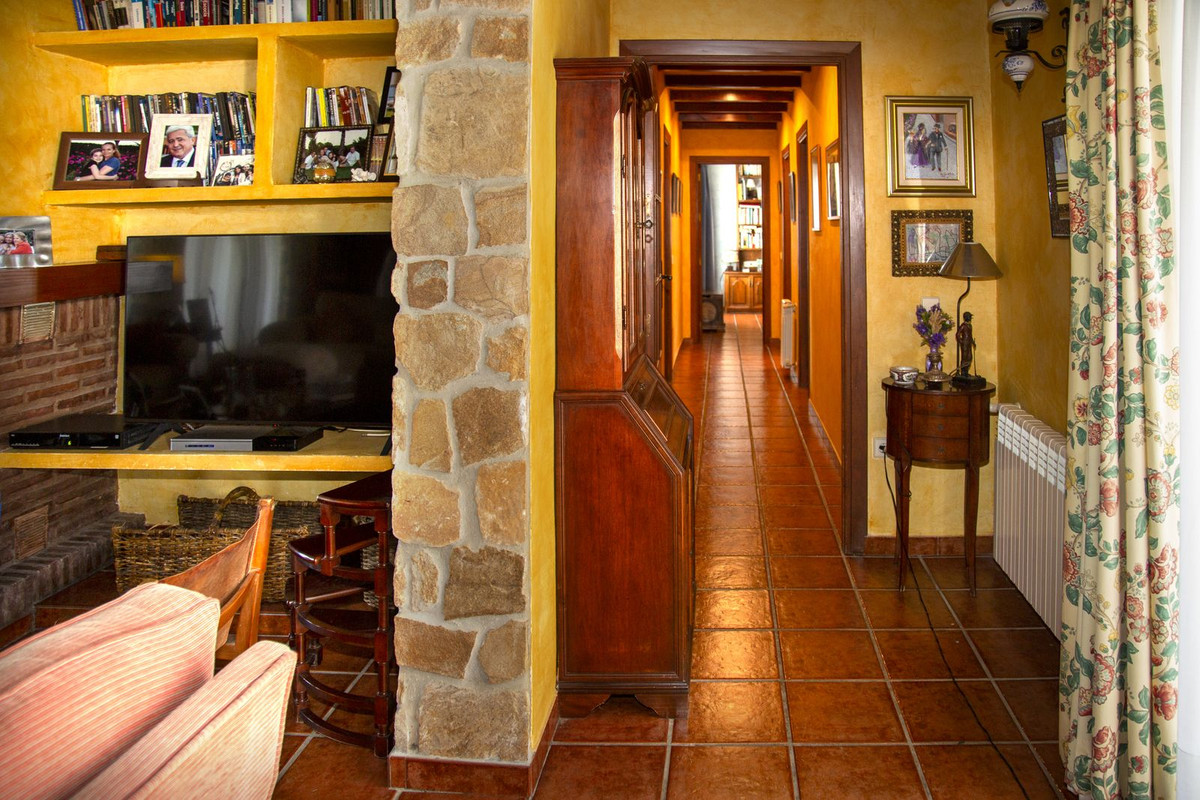 6 Bed Townhouse for sale in La Cala Golf Costa Del Sol, Málaga, Spain