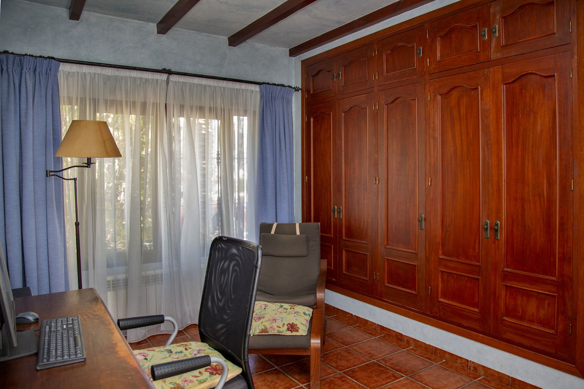 6 Bed Townhouse for sale in La Cala Golf Costa Del Sol, Málaga, Spain