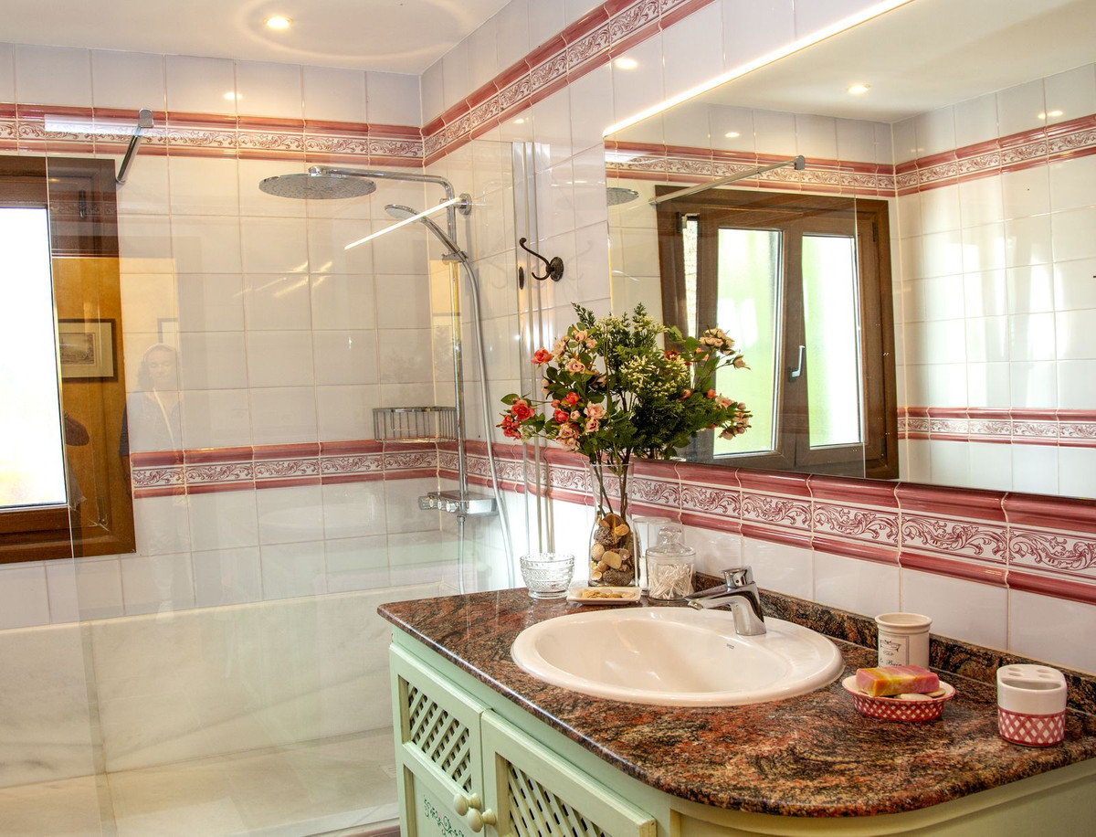 6 Bed Townhouse for sale in La Cala Golf Costa Del Sol, Málaga, Spain