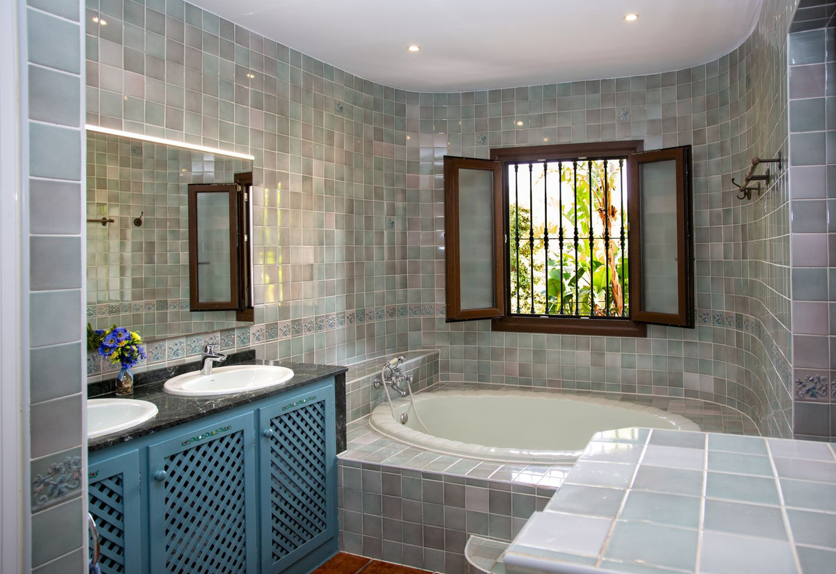 6 Bed Townhouse for sale in La Cala Golf Costa Del Sol, Málaga, Spain