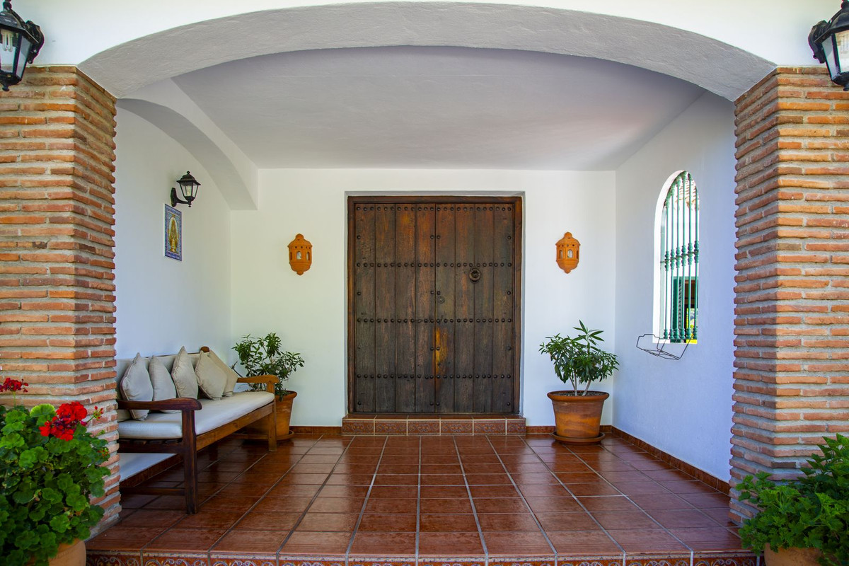6 Bed Townhouse for sale in La Cala Golf Costa Del Sol, Málaga, Spain