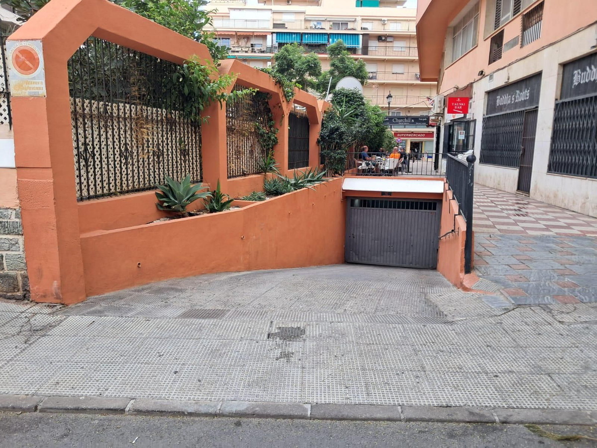 2 Bed Apartment for sale in Fuengirola Costa Del Sol, Málaga, Spain