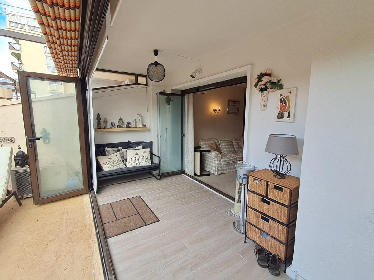 2 Bed Apartment for sale in Fuengirola Costa Del Sol, Málaga, Spain