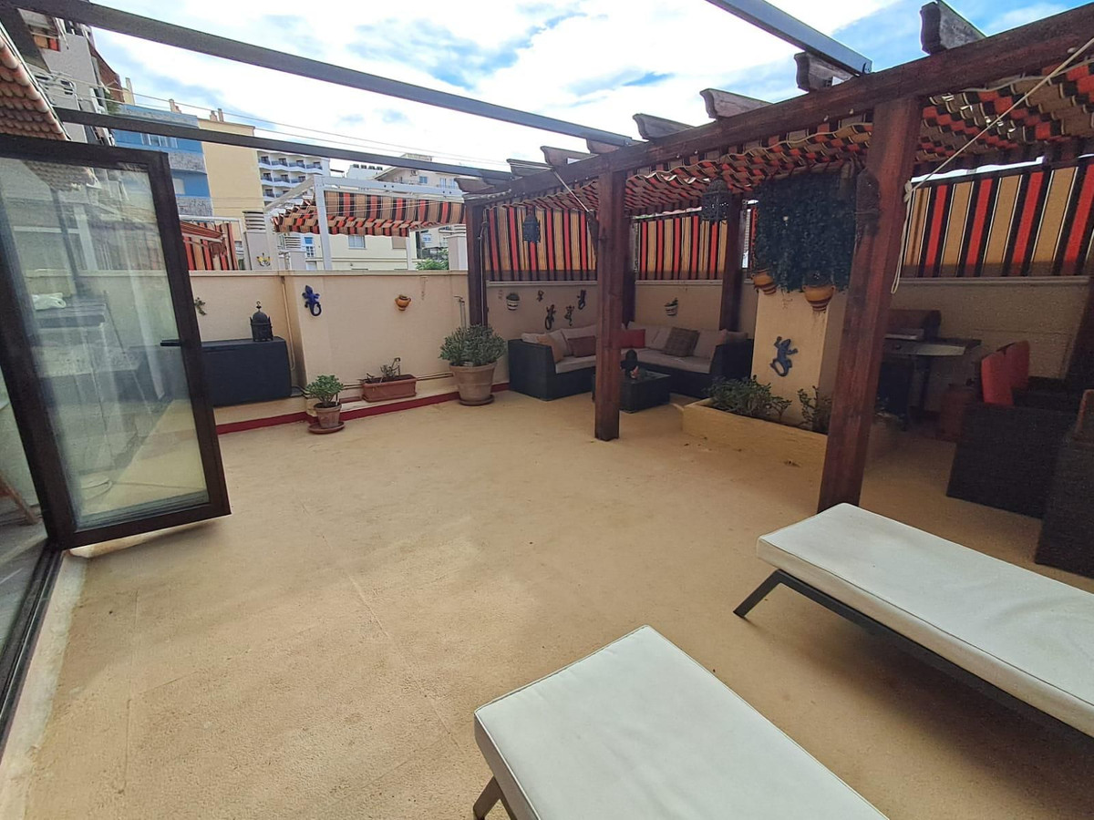 2 Bed Apartment for sale in Fuengirola Costa Del Sol, Málaga, Spain