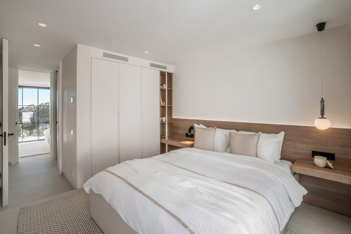 Se vende Pareada de 5 dormitorios en Costa Del Sol, Málaga, España