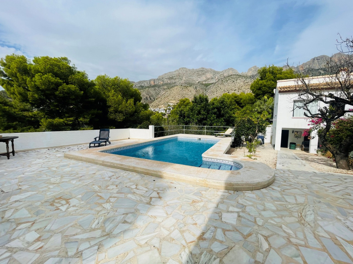 Se vende Villa - Chalet de 6 dormitorios en Costa Blanca, Alicante, España