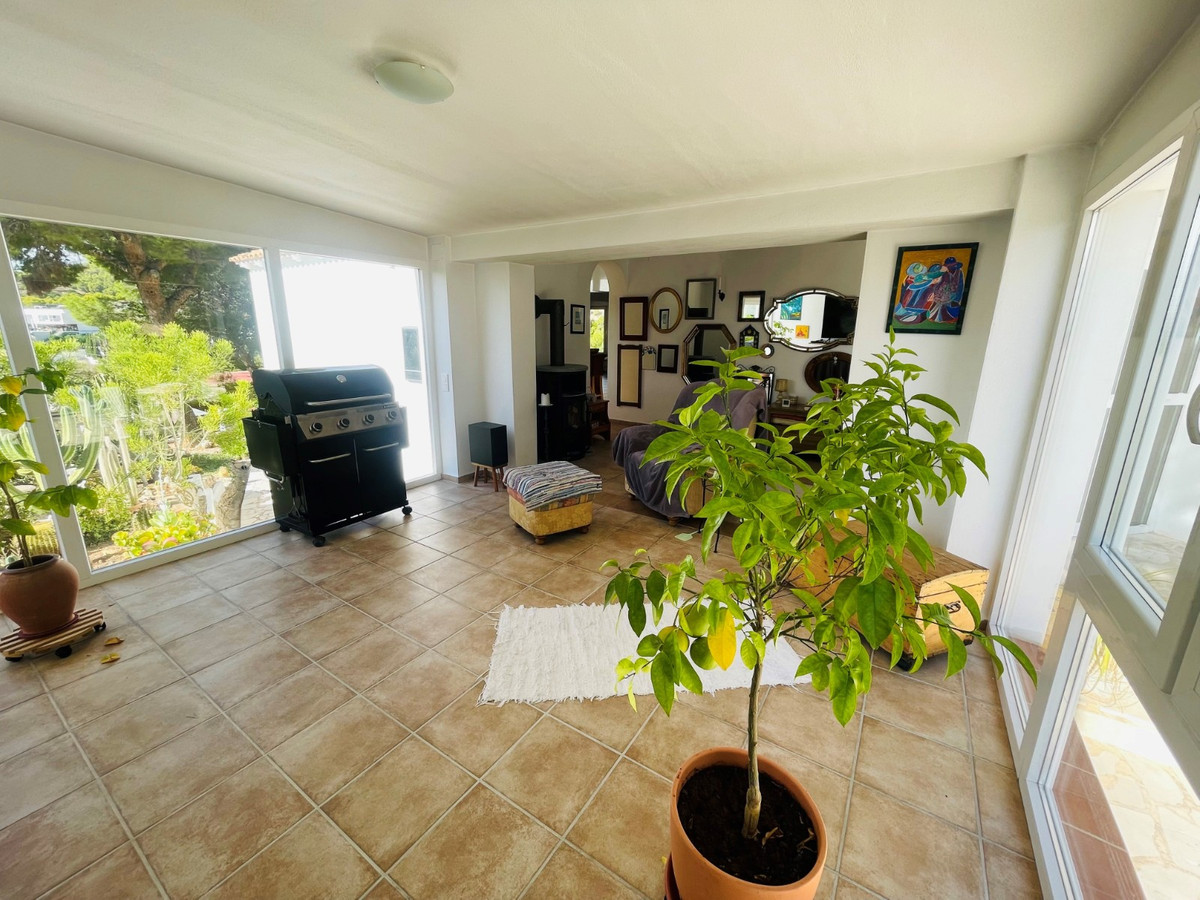 Se vende Villa - Chalet de 6 dormitorios en Costa Blanca, Alicante, España