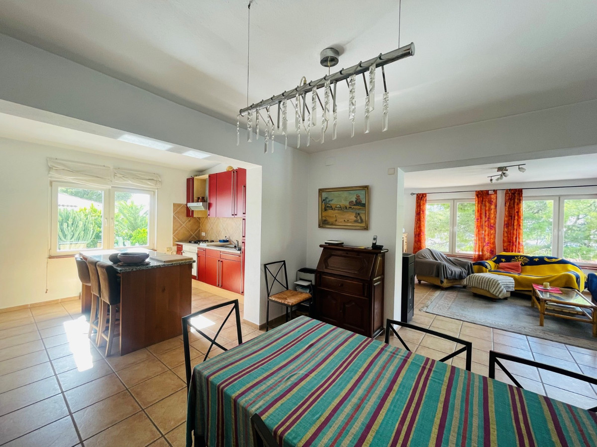 Se vende Villa - Chalet de 6 dormitorios en Costa Blanca, Alicante, España
